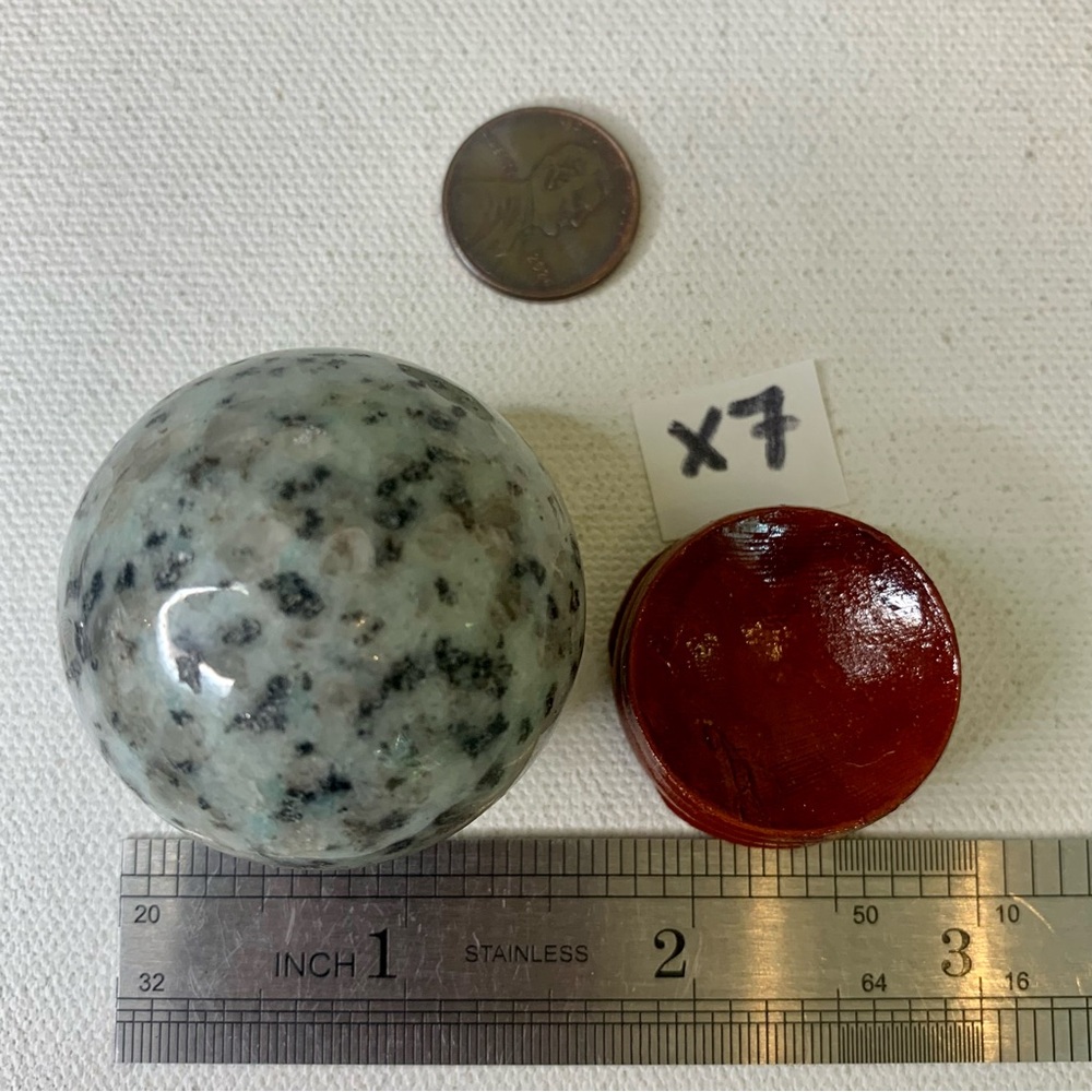 Kiwi Jasper Carved Sphere Crystal Healing Chakra Stone Ball Orb With Stand 1.5" - Picture 6 of 7